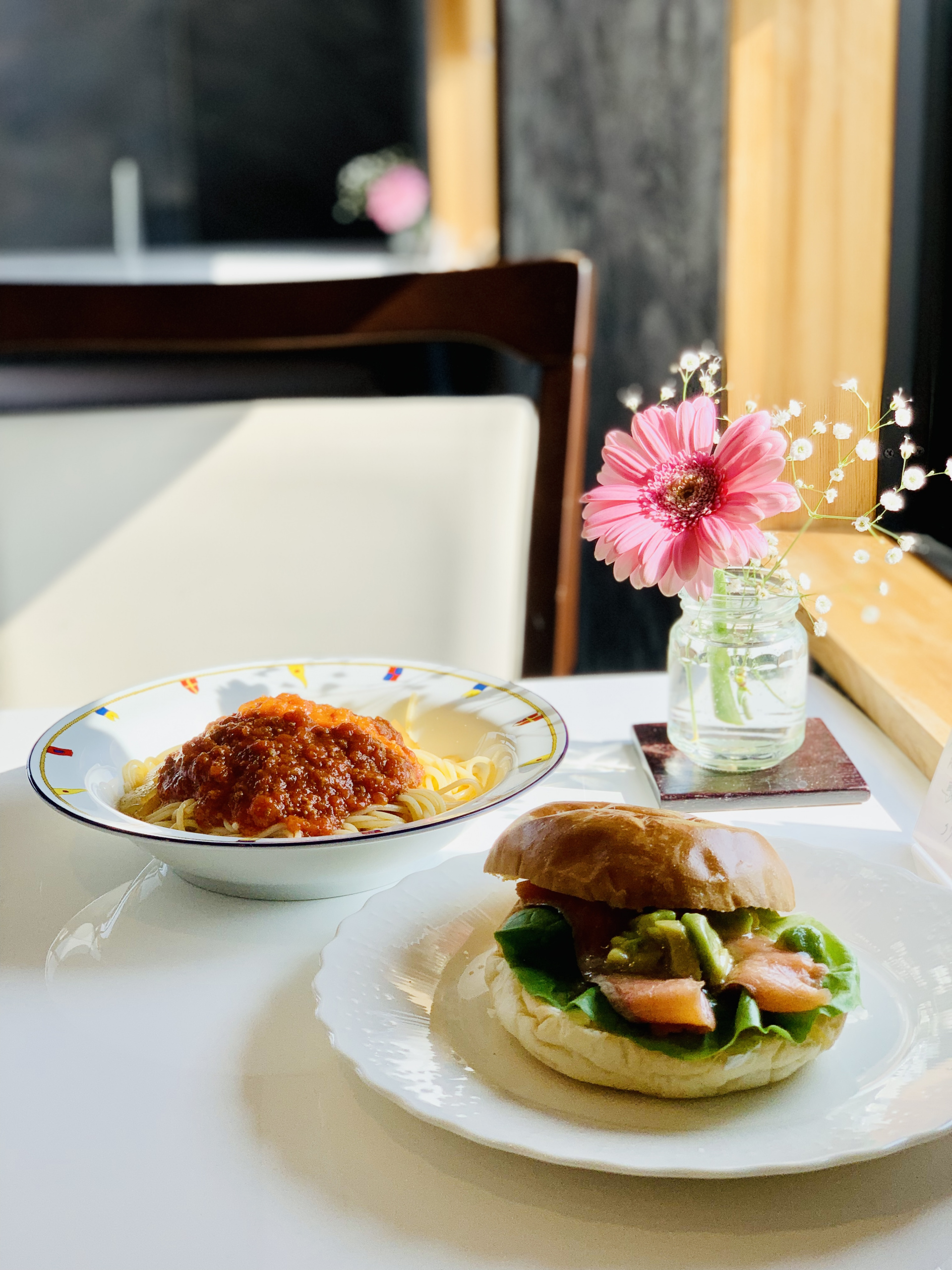 店内でワンコとお食事が楽しめる　はれの木カフェ八千代